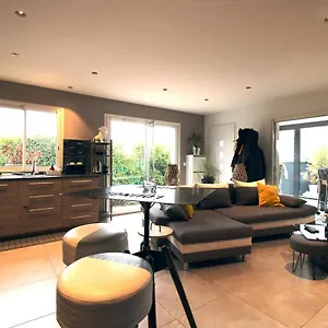  Hébergement de vacances Maison Neuve&moderne Au Pied Du Luberon France